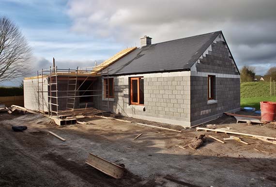 Under construction: Bungalow extension by JOS Construction